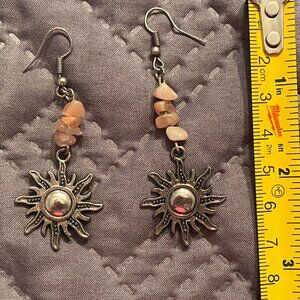 🤑🤑 ANY 3 ITEMS FOR $10 - Silvertone sunburst dangle earrings with pink stones